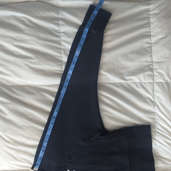 Nike DriFit Cropped sweatshirt - Picture 4 of 8